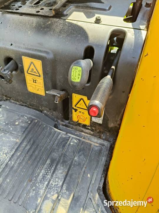 Traktorek JCB 335 HST 2008r 4x4