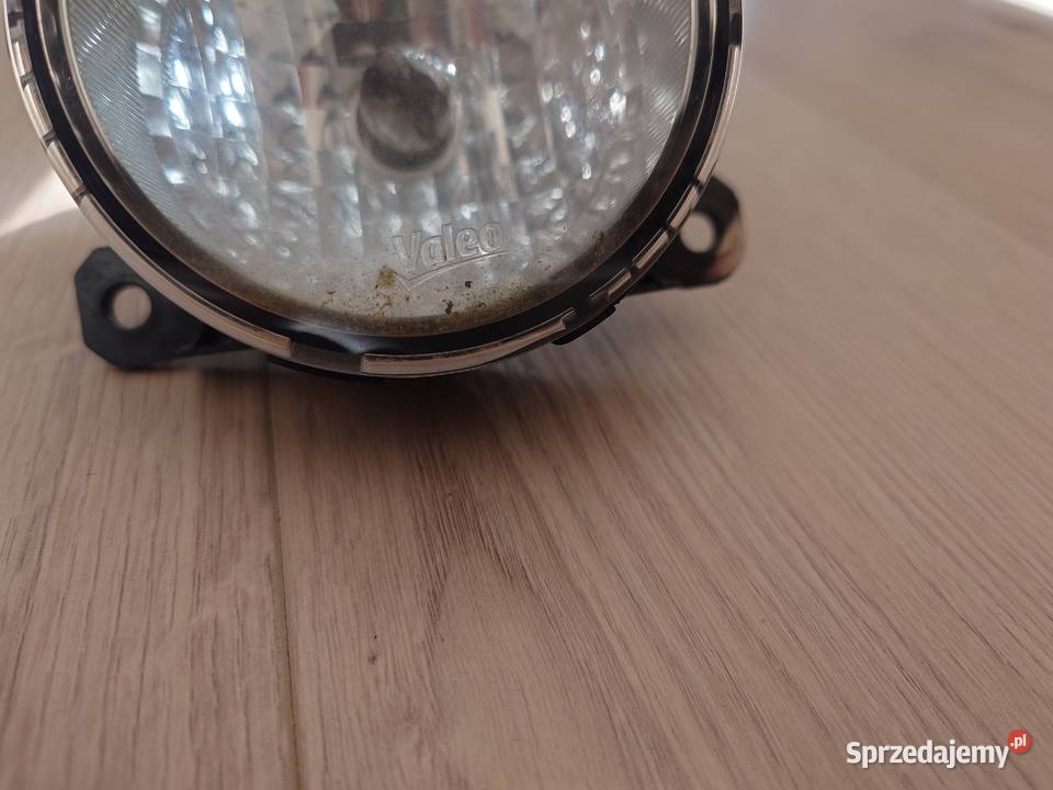 Halogen światło dzienne lewa strona Isuzu d III osobowe świętokrzyskie