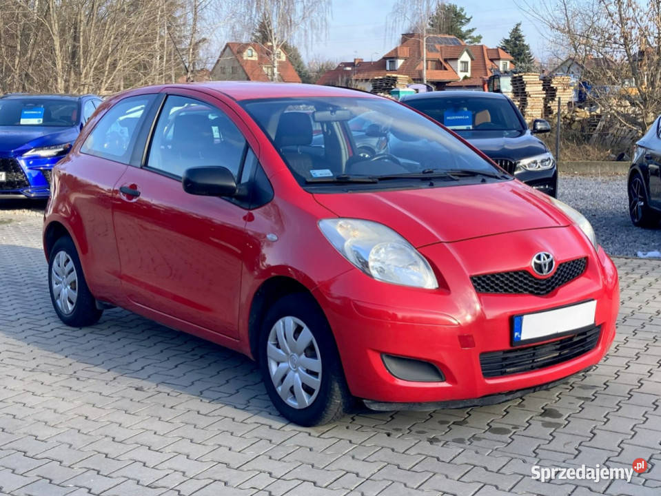 Toyota Yaris Salon Polska Klimatyzacja El szyby garażowany mazowieckie Konstancin-Jeziorna sprzedam