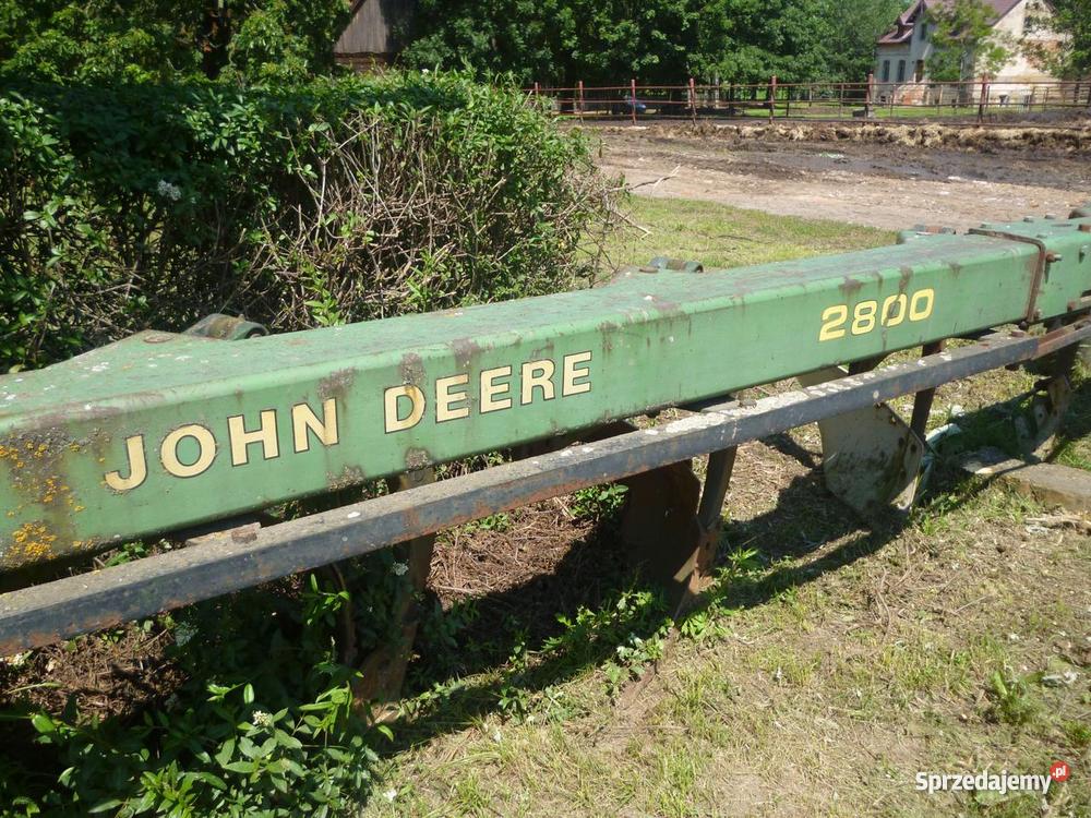 Pług JOHN DEERE 2800 8 skibowy do uzgodnienia Mikstat