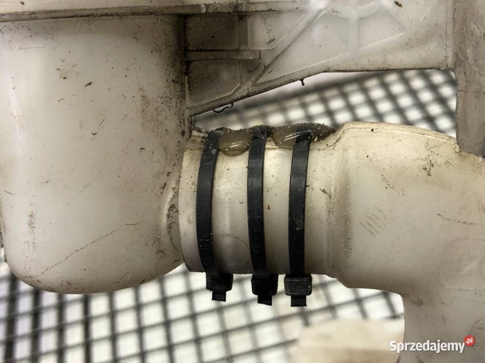 ZBIORNIK SPRYSKIWACZY VW PASSAT B7 SedanLimuzyna podkarpackie