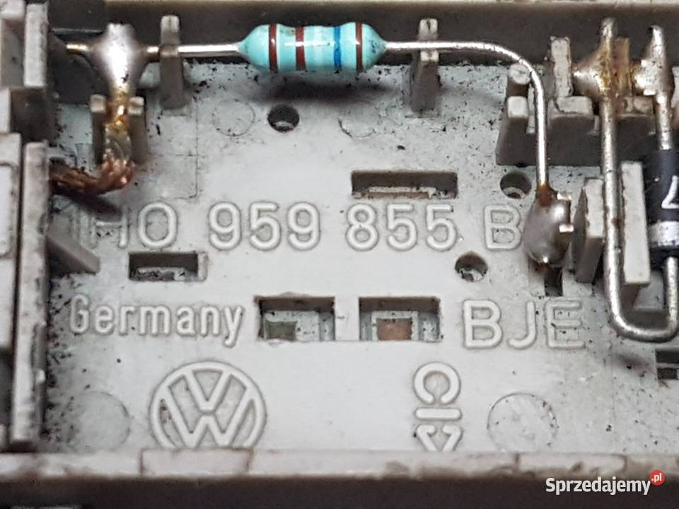 VW GOLF III LAMPKA OSWIETLENIA KABINY SZYBERDACH Rok produkcji 1994 Części samochodowe Turek