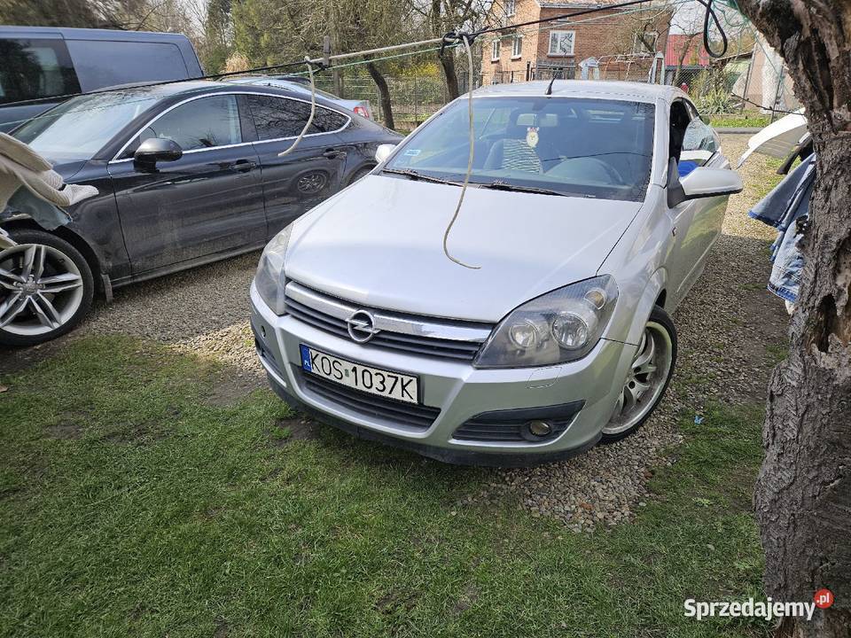 Astra kabriolet z gazem ESP Strzyżów