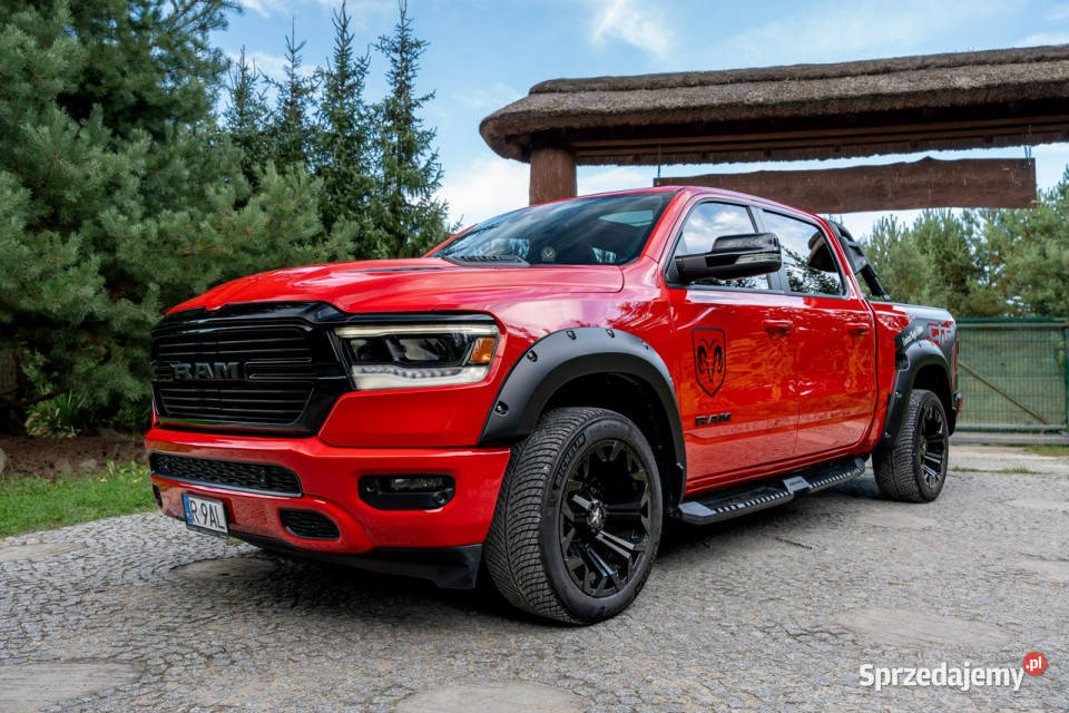 RAM 1500 Crew Cab Laramie 57 V8 Hemi Sport Rok produkcji 2022 podkarpackie Ropczyce