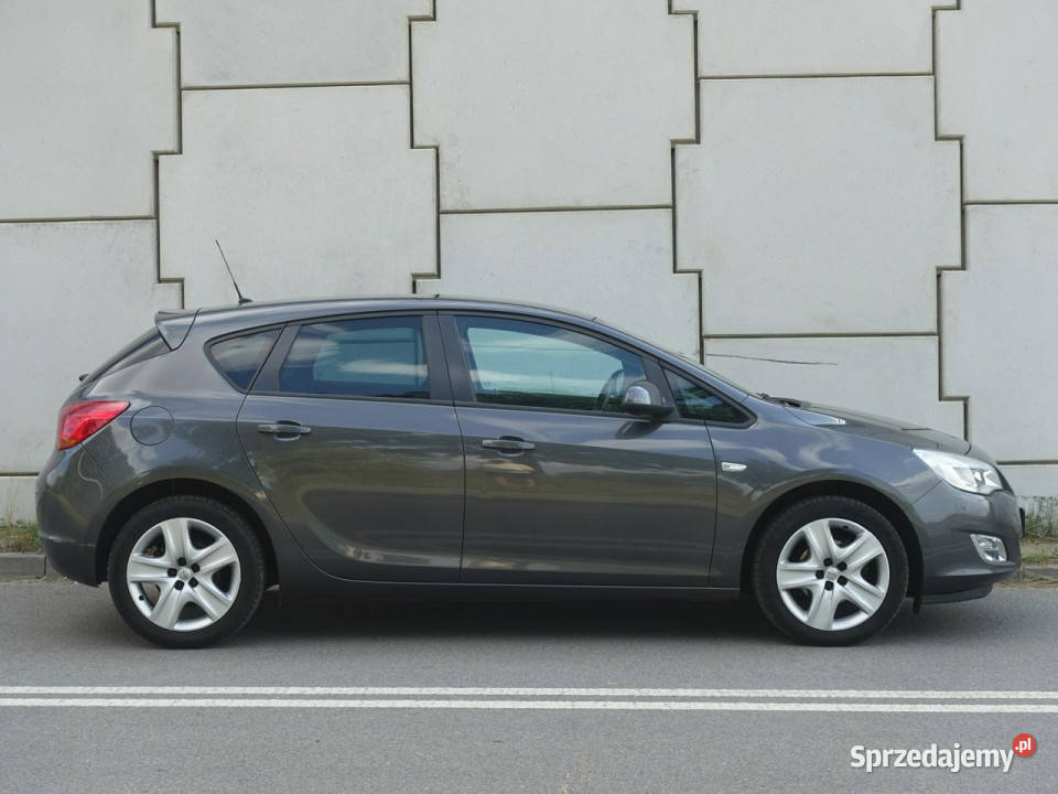 Opel Astra 14 140Podgrzfotele i Astra Lublin
