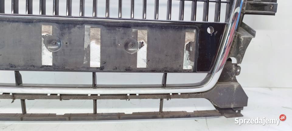 GRILL ATRAPA CHŁODNICY AUDI Q5 8R 8R0853651 Przystajń sprzedam