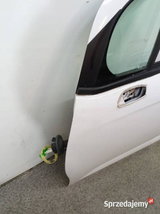 DRZWI LEWE PRZÓD EWPA Citroen C3 II 20092016 Rok produkcji 2012 Drzwi świętokrzyskie