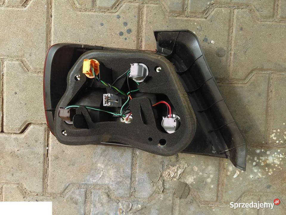 HONDA ACCORD 2001 LIFT LAMPA TYŁ PRAWA Kozubszczyzna