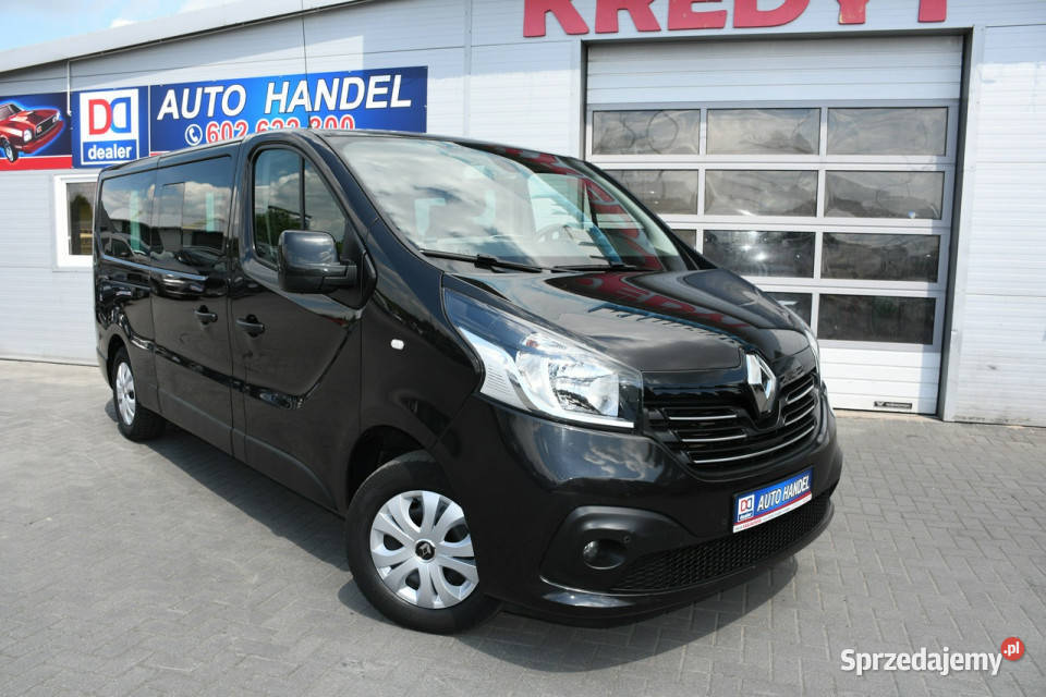 Renault Trafic 16dCi 7osób Winda Do przewozu światła do jazdy dziennej
