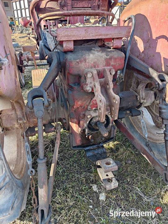 Traktor Ciągnik Sadowniczy Wąski MC CORMICK F240 Skrzynia biegów Manualna małopolskie Tymowa