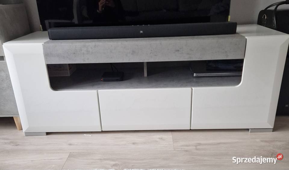 Meble z białego lakieru Radomsko sprzedam