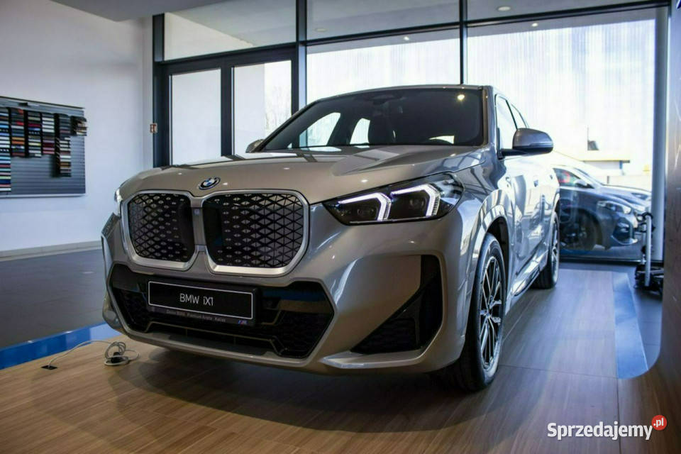BMW iX1 iX1 xDrive30 z ratą już 1060 netto Łódź