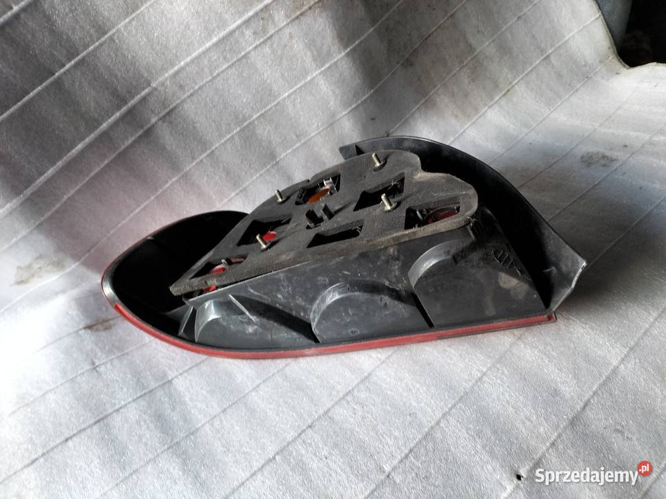 BMW 5 E39 Lampa tył prawa 2VP00724002 Kamień-Kolonia