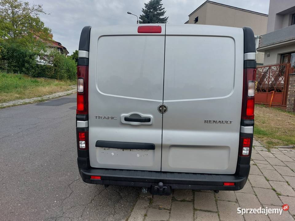 Renault trafic 6 osobowy