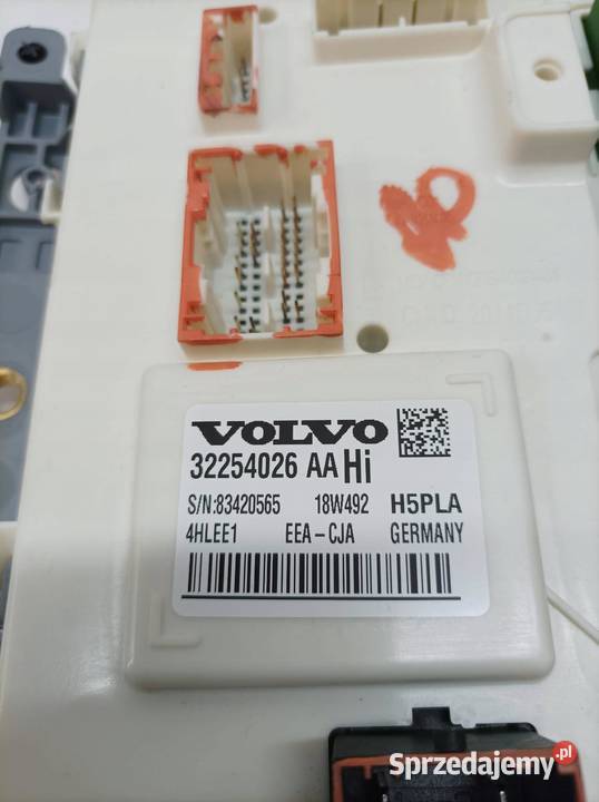 MODUŁ KOMFORTU 32254026 Volvo V60 II 2018 świętokrzyskie