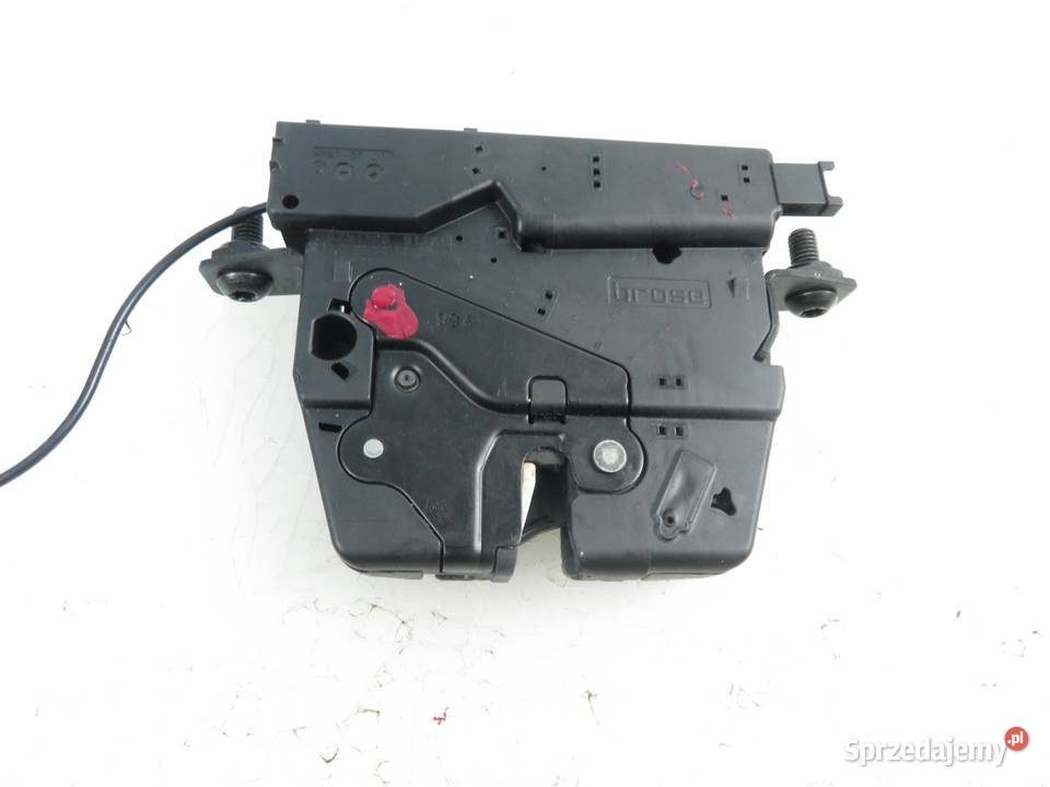 ZAMEK KLAPY BMW X1 E84 9127811