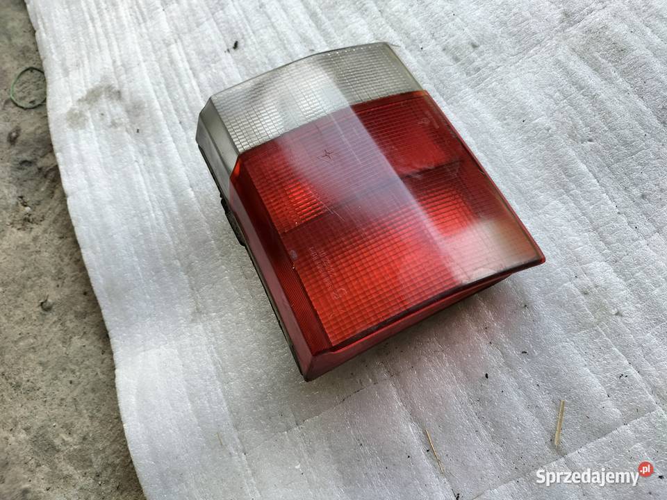 AUDI 80 B3 B 3 LAMPA TYŁ TYLNA KLAPA sprzedam