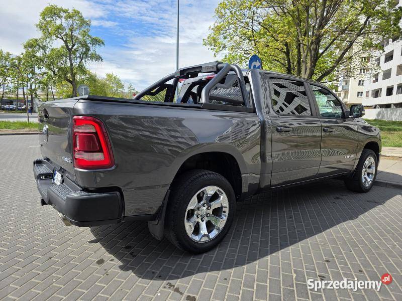 Big Horn Sport Crew Cab 4X4 V8 57l 401Przebieg automatyczna sprzedam