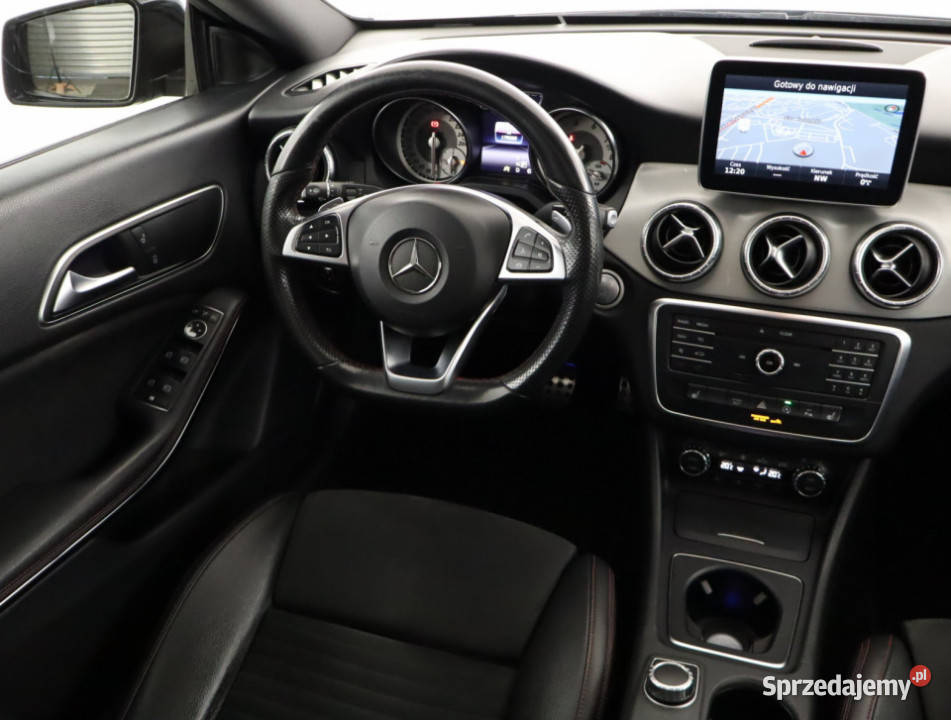 Mercedes CLA 200