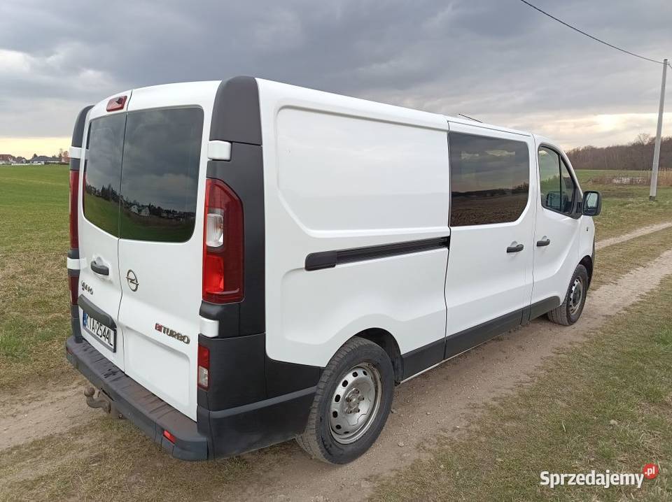 Opel Vivaro Trafic stan kamper przeczytaj opis tempomat Tarnów