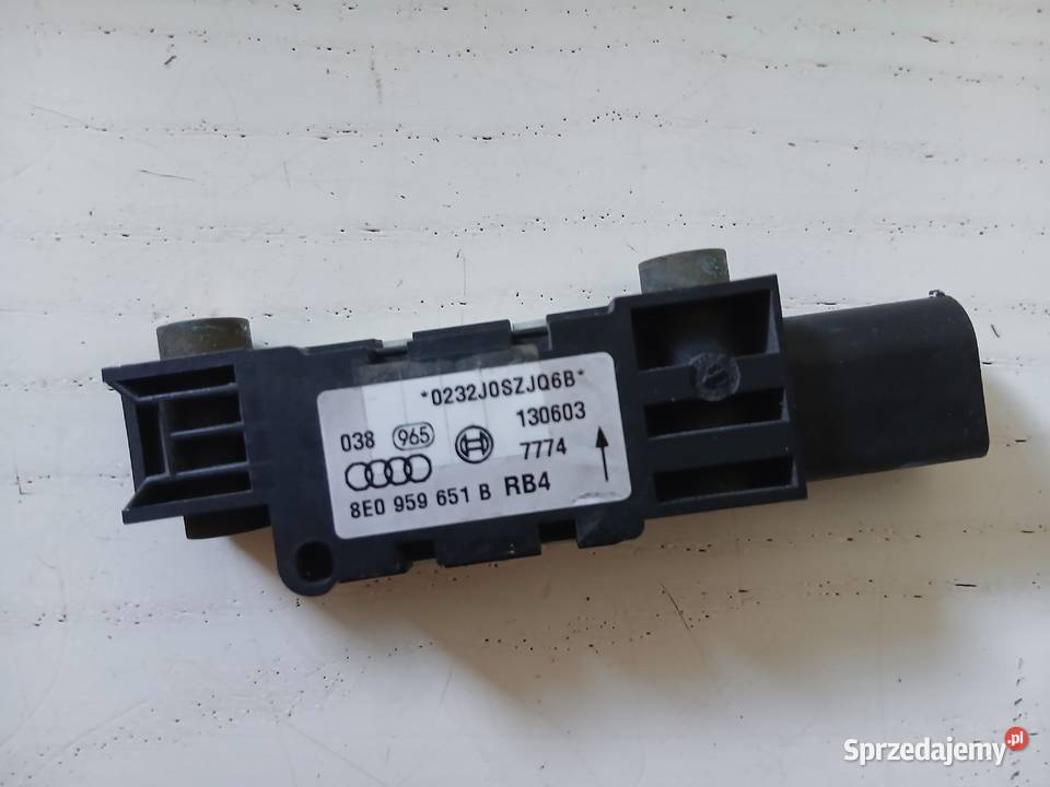 Sensor czujnik uderzenia przyspieszenia AUDI A4 osobowe Czujniki śląskie Szczerbice