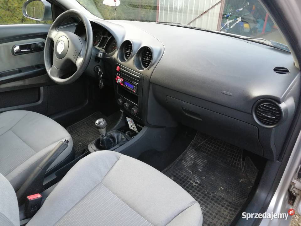 Seat Ibiza III 2003r benzyna+LPG Harklowa sprzedam