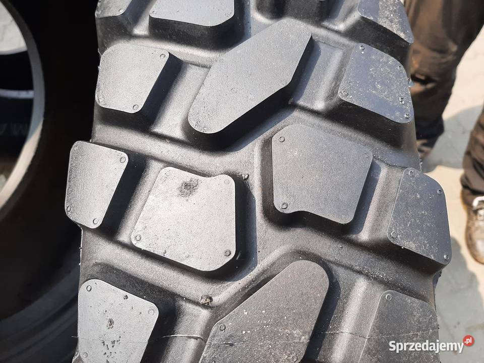 Opona używana przemysłowa 10R225 CONTINENTAL T9 Zaścianki