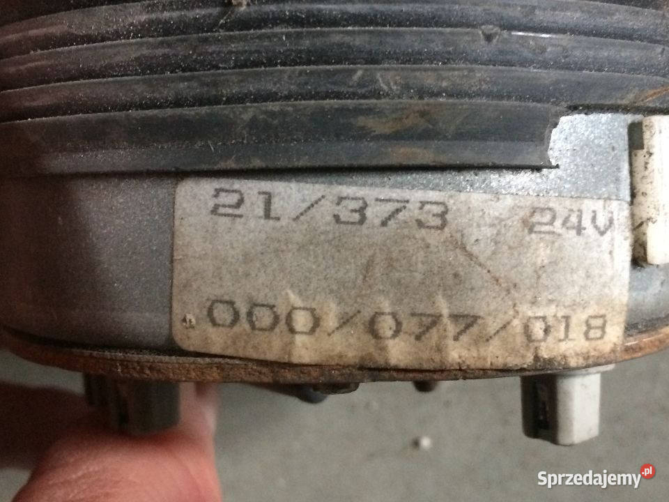 Zegary Paliwo Olej Mercedes 21373 24V 000077018 Maszewo