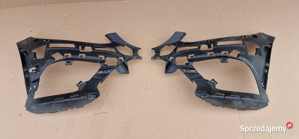 MERCEDES CKLASA W205 ŚLIZG ZDERZAKA LEWY PRZÓD Bieleń