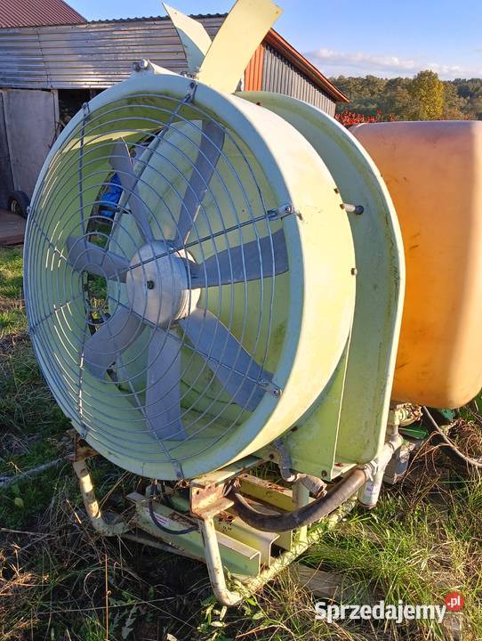 Opryskiwacz sadowniczy Pilmet Termit 400l