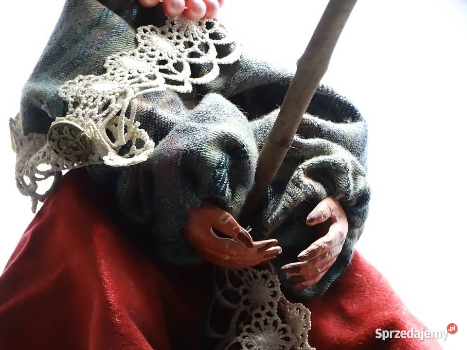 Duża Lalka Czarownica Baba Jaga Na Miotle