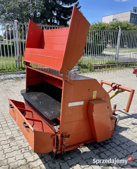 Zamiatarka do sztucznych boisk i orlików Terra