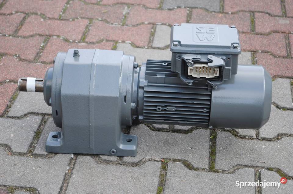 Motoreduktor 055kw 16obrmin z hamulcem SEW Kargowa