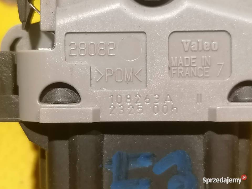 przełącznik blokada drzwi tył 6pin26488 Renault Piotrków Trybunalski