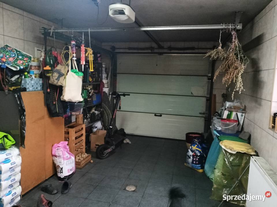 Syndyk sprzeda nieruchomość w Latowicach Latowice