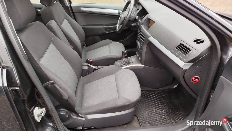 Opel Astra 19 CDTI 150 9 Lat w Jednych Rękach Bytów sprzedam