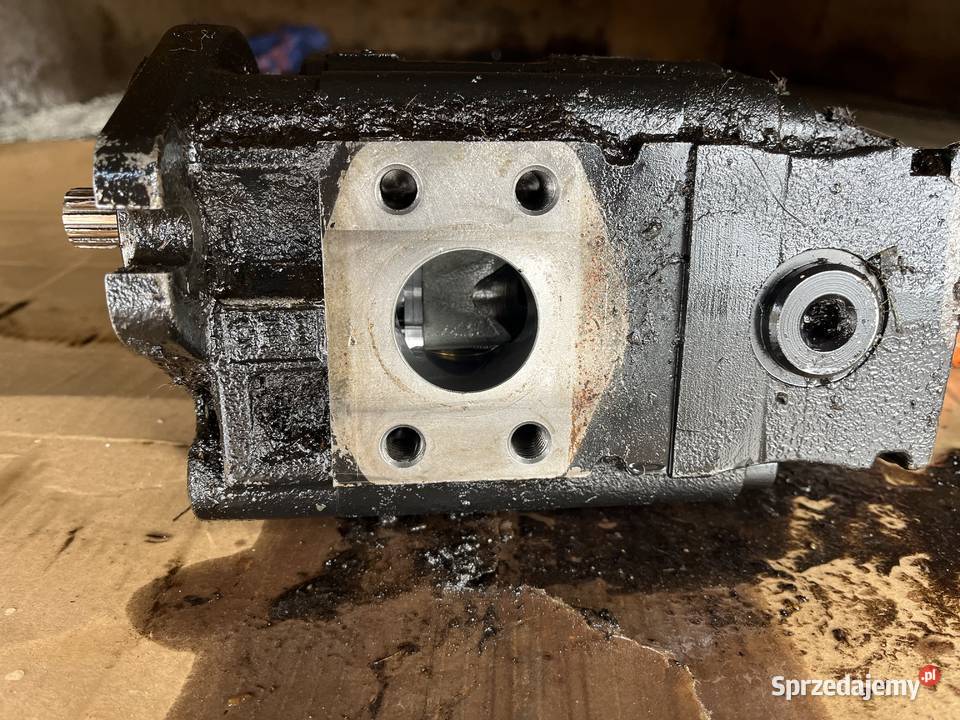 Pompa hydrauliczna Manitou MLT 272376 Pozostałe łódzkie