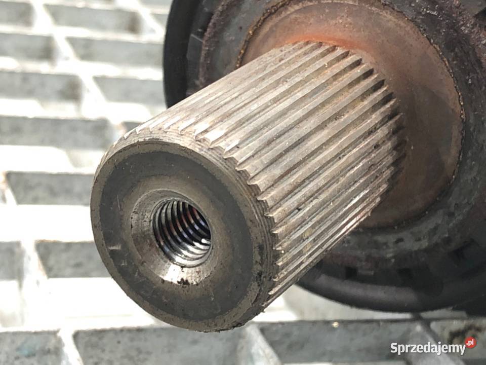 PÓŁOŚ LEWY PRZÓD VOLVO V70 III 20 241 0716