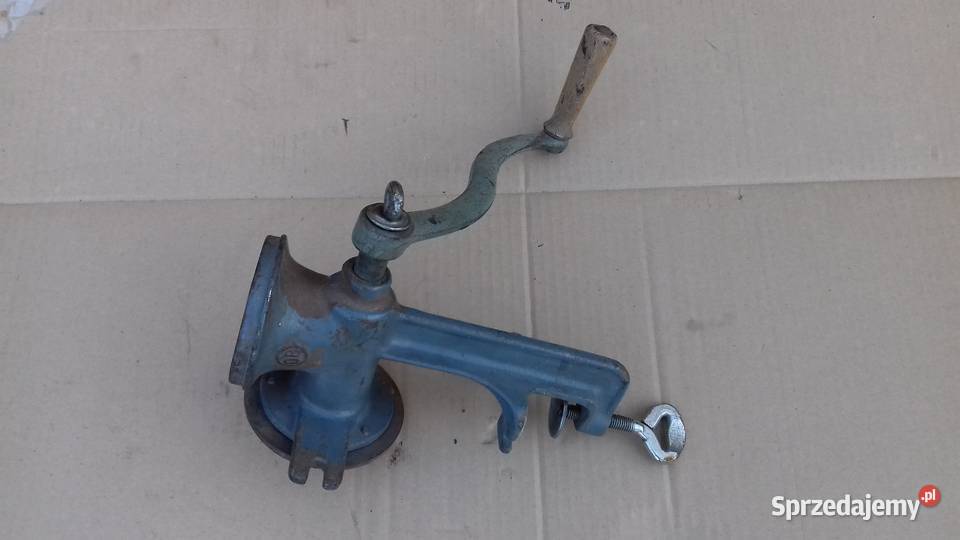 Młynek ręczny do mielenia np kukurydzy zboża Bytom