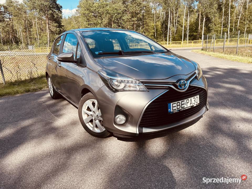 Toyota Yaris HYBRID 1Właściciel Salon Polska łódzkie Bełchatów sprzedam