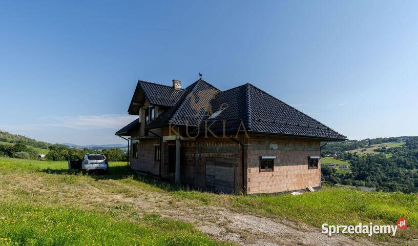Dom wolnostojący Chomranice 248m2