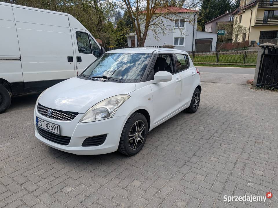 Sprzedam Suzuki Swift 12 2012