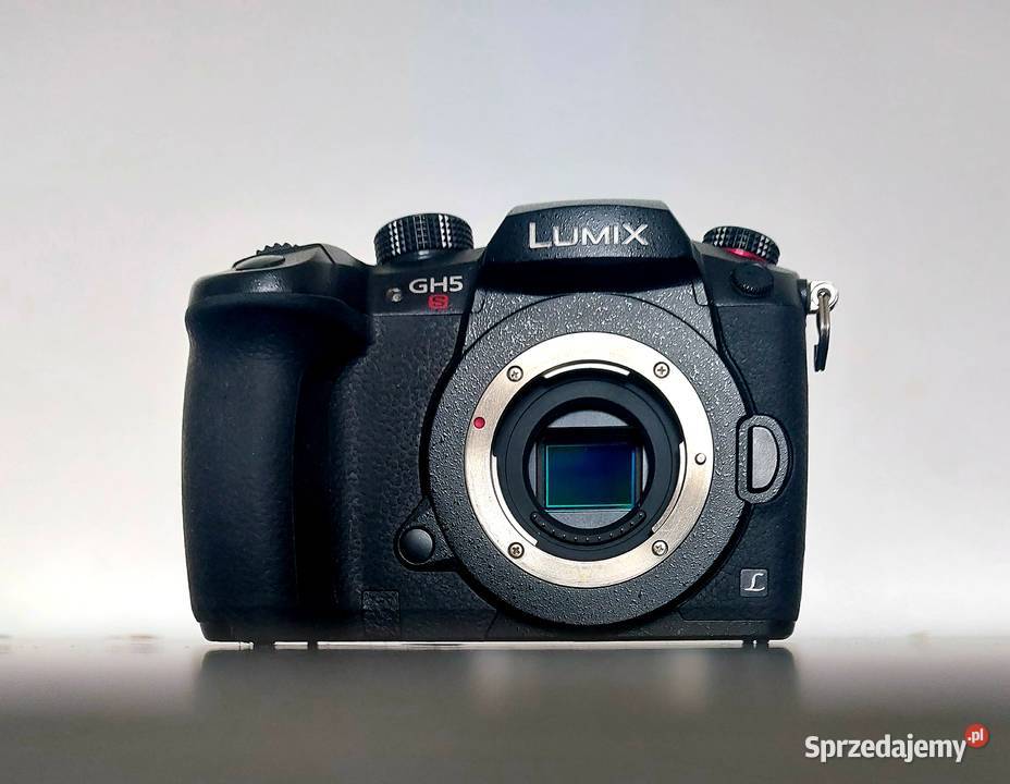 Aparat Panasonic Lumix GH5S body 2 baterie Fotografia i Optyka sprzedam