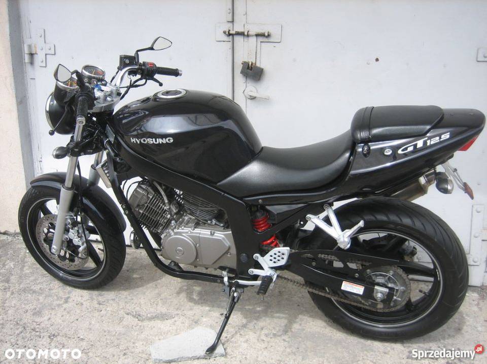 Hyosung GT Naked 2008r 125 kujawsko-pomorskie Inowrocław