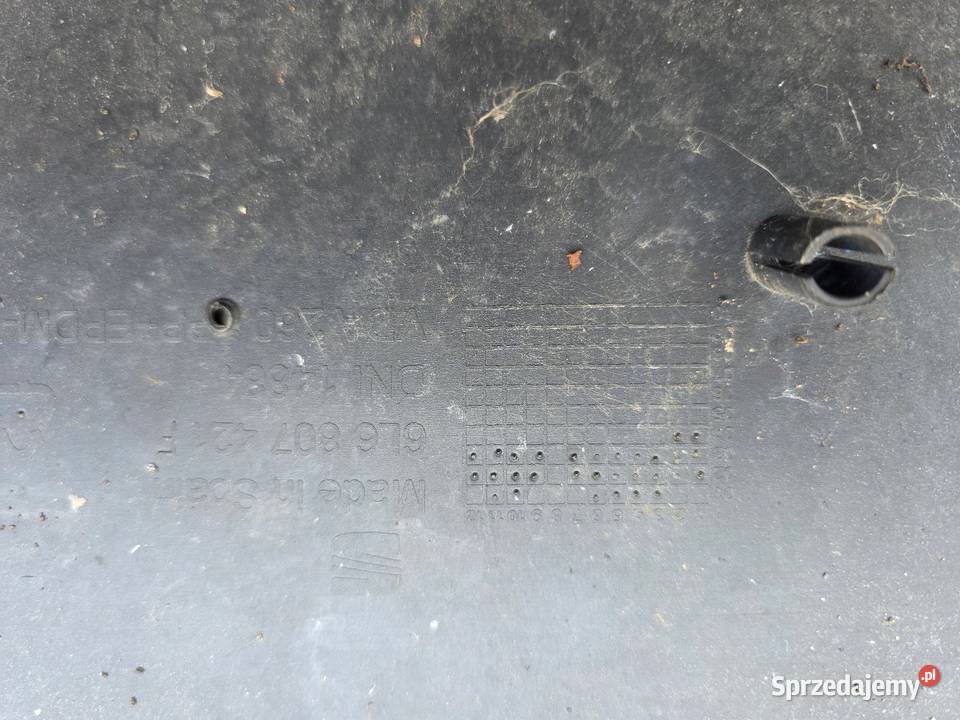 Zderzak tylny tył SEAT Ibiza IV osobowe