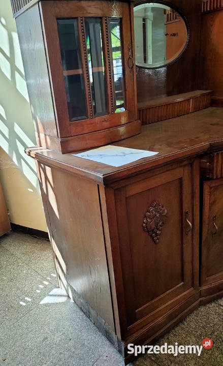 Stary efektowny kredens 815