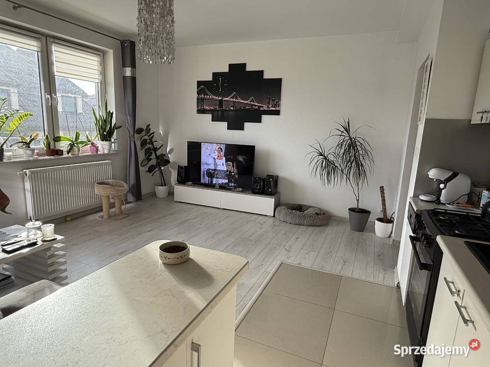 Sprzedam mieszkanie 3 pokoje balkon 60m2 Marki 2 piętra sprzedam