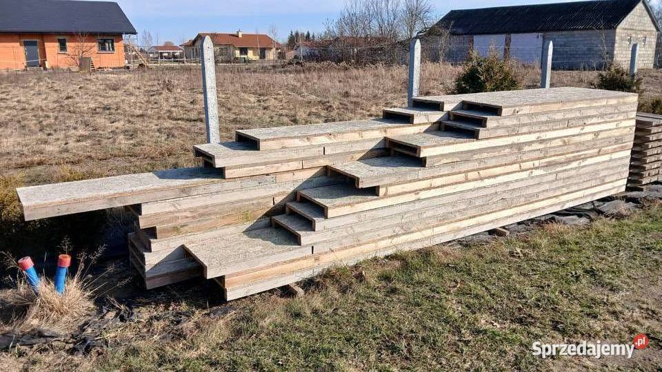Szalunki fundamentowe z OSB 18 mm i kantówki 4x6 Żyrówek