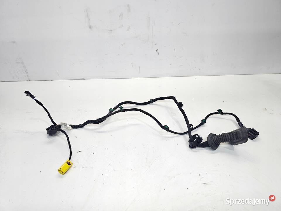 WIĄZKA DRZWI PRAWY PRZÓD AUDI A4 B7 8E1971029AA Materiały instalacyjne Przystajń sprzedam