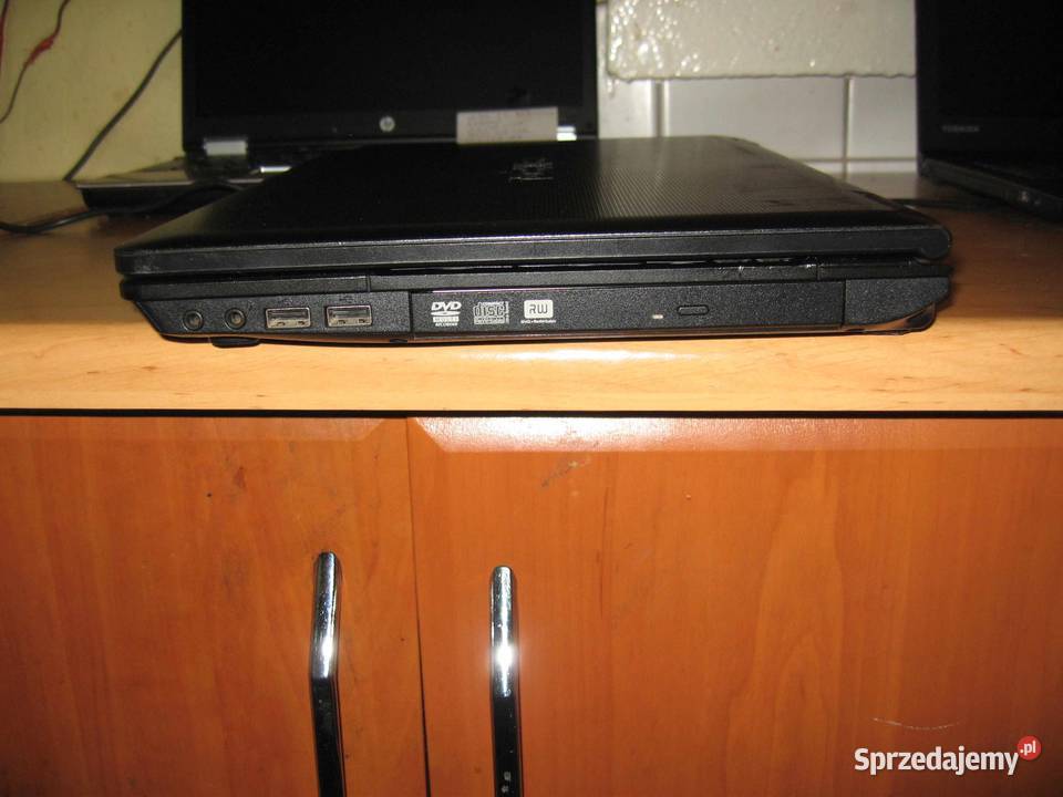 Tani nowy laptop Toschiba 156 cala led Graf Toshiba śląskie Częstochowa